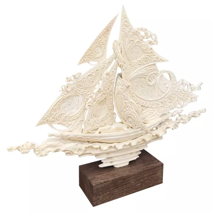 Высокохудожественная скульптура из бивня мамонта "Ветер перемен"