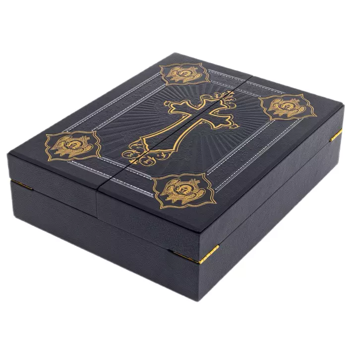 Книга в кожаном переплете "Библия с иллюстрациями русских художников" в коробе