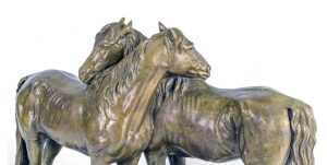 Скульптура бронзовая "Лошадки"