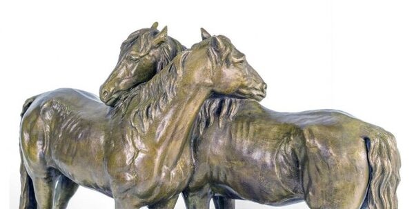 Скульптура бронзовая "Лошадки"