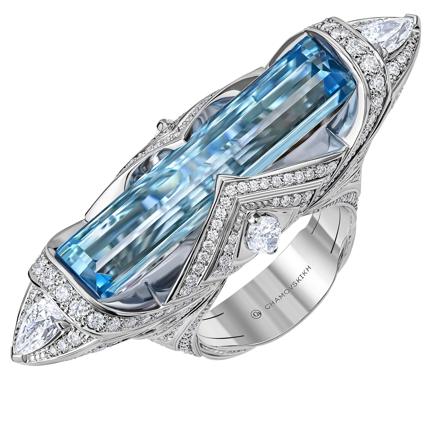 Кольцо из белого золота с аквамарином и бриллиантами